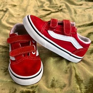 Red toddler vans